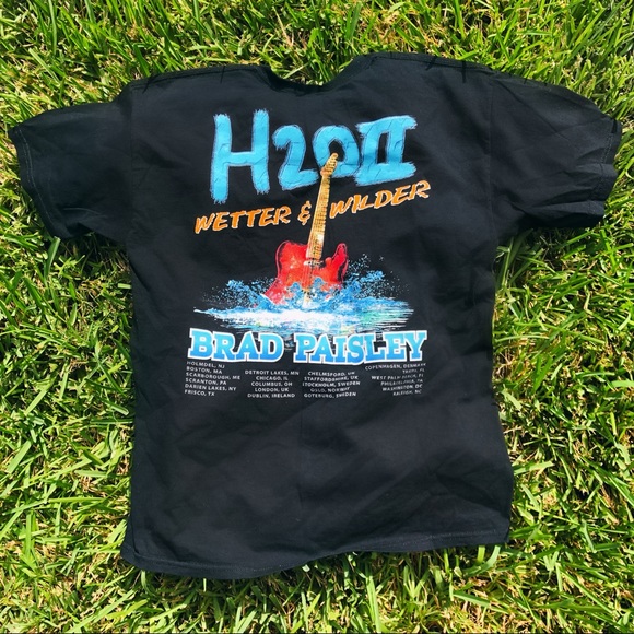 Brad Paisley Tour Tee - Picture 4 of 4